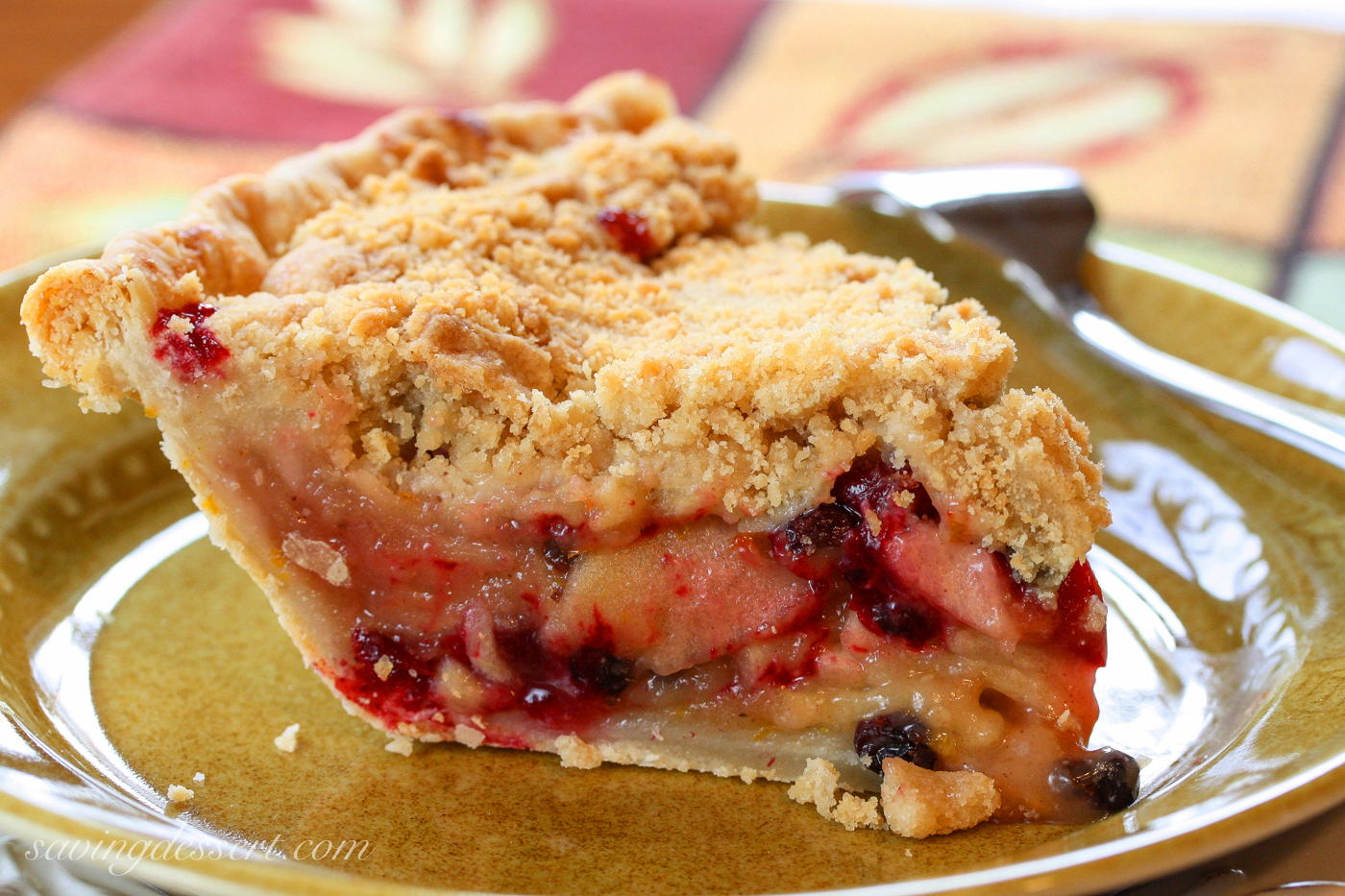 Apple Cranberry and Currant Crumb Pie Recipe - Best Crafts and Recipes