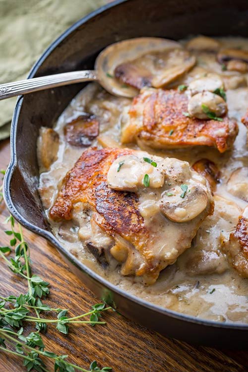 Chicken Thighs with Mushroom Herb Pan Sauce - Best Crafts and Recipes