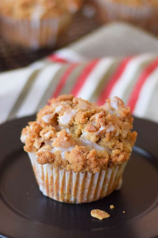 Rhubarb Muffins with Crumb Topping - Best Crafts and Recipes