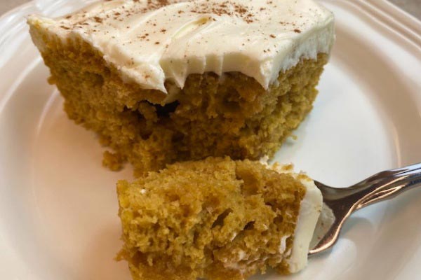 Best Ever Pumpkin Cake With Bourbon Cream Cheese Frosting - Best Crafts ...