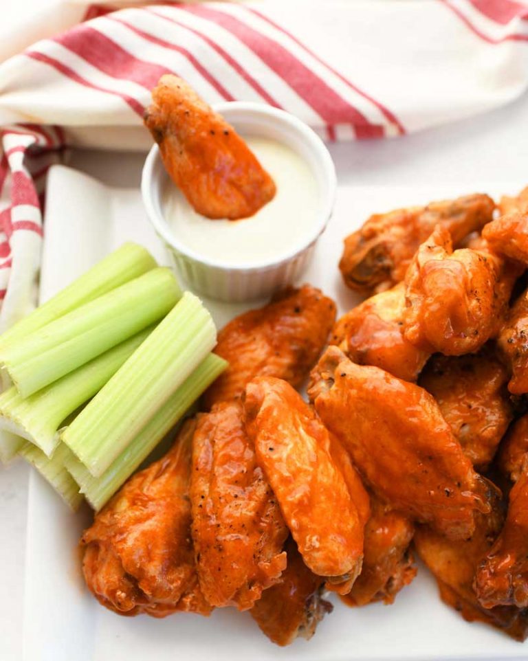 Crispy Baked Buffalo Chicken Wings Recipe - Best Crafts and Recipes